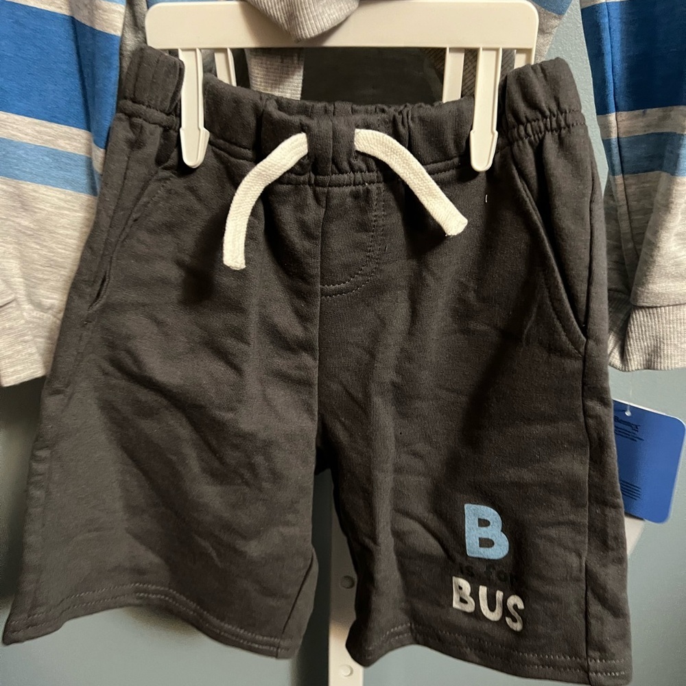 Ms. Rachel Gray and Blue Graphic Bus Sweatshirt and Jersey Short Set NWT 3T - Picture 5 of 5